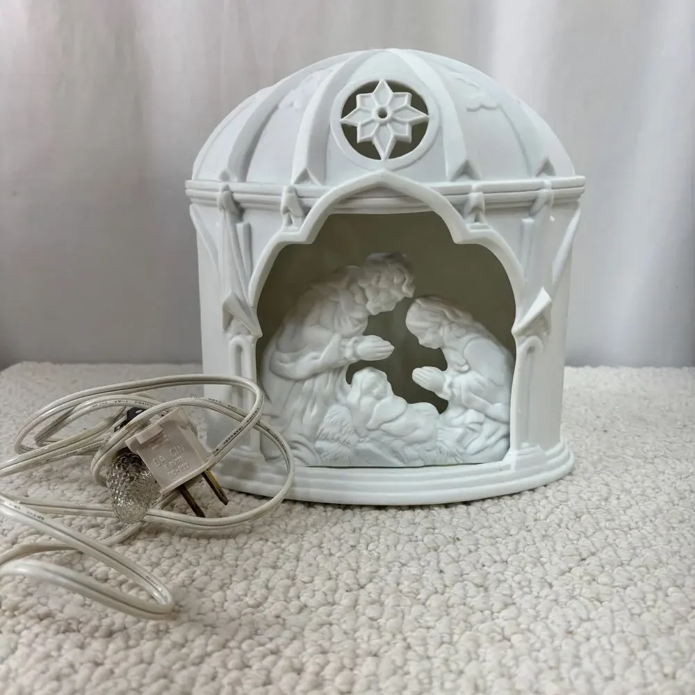 Dept 56 White Porcelain Nativity Lighted Manger Porcelain Works Boxed